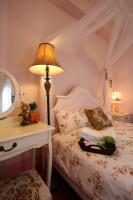 Double Room - Snow White