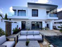 Magnifique villa avec piscine - Ferienwohnung