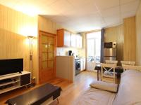 La Bourboule Centre: T2 Confort avec Ascenseur et Wi-Fi - FR-1-608-118 - B&B La Bourboule