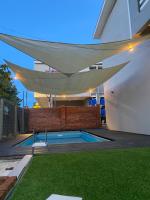 AIDAN HOME 2 with Private Pool Double Storey House near beach - B&B