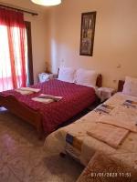 Triple Room with Garden View