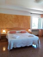 Large Double or Twin Room