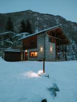 Chalet Walser immerso in una proprietà privata di 3000mq - B&B Piode
