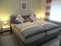 Nähe Nürburgring in Quiddelbach, Gästezimmer mit Lounge - Ferienwohnung Quiddelbach