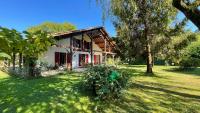 B&B Biscarrosse - Villa au milieu des pins / bord du lac - Bed and Breakfast Biscarrosse