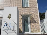 GuestHouse Marialva Park - B&B Corroios