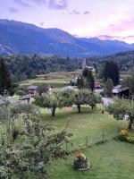 Casa Dorino - luogo idilliaco, ideale per famiglie, terrazza ed ampio giardino, vista montagne, sauna privata - Chambres d'hôtes Ried
