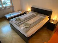 Apartment mit Balkon