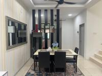 B&B Sepang - Klia Redza Homestay Kota Warisan Malay only - Bed and Breakfast Sepang