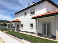 Torrezinha- Moradia Moderna em condomínio com piscina - Ferienwohnung