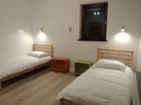 Dreibettzimmer mit eigenem Bad