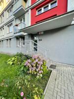 Cozy Self check-in Apartment in vibrant Ruzinov area, Komárnická 42, Bratislava - B&B