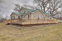 Pet-Friendly Seneca Lake Home with Private Deck - Chambres d’hôtes