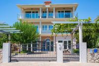Apartments ROYAL - B&B Kornić