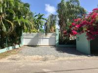 Villa Tikitanga avec piscine 10X5m à 650m de la mer - B&B Saint-François