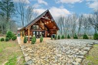 B&B Beech Mountain - Beech Mountain Cabin with Fire Pit and Gas Grill! - Bed and Breakfast Beech Mountain