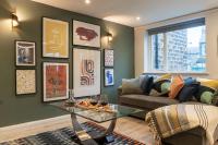 B&B Harrogate - The Old Coach House- luxury Harrogate Home Detached Quite Stylish whole house short walk from the Conference- town centre - Bed and Breakfast Harrogate