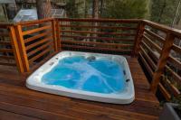 Sled-Ski Lakeside Village Cabin - Spa - BBQ - Firepit - Loft - Games - B&B