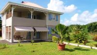 Appartement confortable aux Trois Îlets - 85 m² - Vue montagne - B&B Les Trois-Îlets