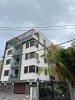 Top-Floor Modern 3BD Penthouse with Beautiful Mountain View Terrace - 5 min Walk to Beach - B&B
