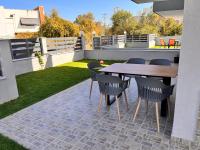 Three Cats Apartment - B&B Nikiti