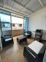 Casa completa con Aire Acondicionado, Calentador de Agua & Garaje privado - B&B