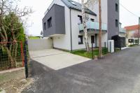 Modern Balcony Apartment with free Parking - B&B Vienna