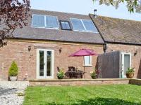 B&B Alderton - The Lodge At The Granary - Bed and Breakfast Alderton