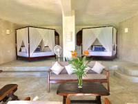 Deluxe Family Suite