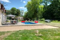 Crazy Villa Gaudiniere 89 - Heated pool - Multisport - 2h Paris - 30p - B&B