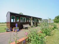 B&B Wetheringsett - Railway Carriage One - E5337 - Bed and Breakfast Wetheringsett