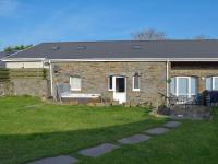 B&B Trostre - Glanmwrg Barn - Bed and Breakfast Trostre