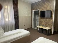 Habitación Doble con baño - 2 camas