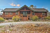 Huge Missouri Lake Home - Walk to Table Rock Lake - B&B