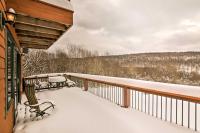 Mountaintop Ellicottville Home: 7 Mi to Ski Resort - Chambres d'hôtes Ellicottville