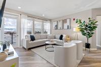 Designer Apt w Jacuzzi Walk To Casino & iMax - B&B Sparks