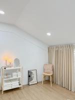 Soda White Tainan Homestay - B&B Tainan