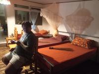 Sweet Mini Dortoir sur notre terrasse couverte pour vos transits entre deux vols by Kohutahia Lodge, 7 min by car to airport and town - Ferienwohnung Faa’a