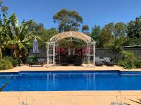 Bungala House - Bed and Breakfast