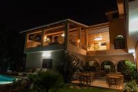 Nomads - B&B