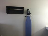 Zimmer mit Kingsize-Bett