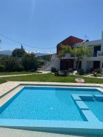 Mati- Cozy apartment- Close to the beach of Almyrida with a shared Pool - Chambres d'hôtes La Canée