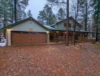 B&B Lake of the Woods - Rustic Cabin Surrounded By 49 Pine Trees - Lakeside, AZ - Bed and Breakfast Lake of the Woods