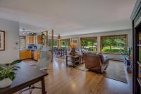 Happy Home - Cozy Retreat With Deck Near Downtown Carbondale - Chambres d'hôtes Carbondale