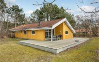 B&B Vester Sømarken - Awesome Home In Aakirkeby With 3 Bedrooms, Sauna And Wifi - Bed and Breakfast Vester Sømarken