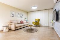 Between Crater and Lake - B&B Yeruham