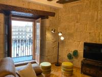 Apartamento Plaza Mayor Salamanca con 2 balcones a la misma Plaza Mayor - B&B