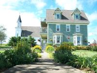 Louisbourg Heritage House - B&B