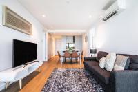 Mega Style Apartments Victoria One - Bed and Breakfast Melbourne