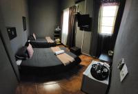 Zweibettzimmer mit Dusche